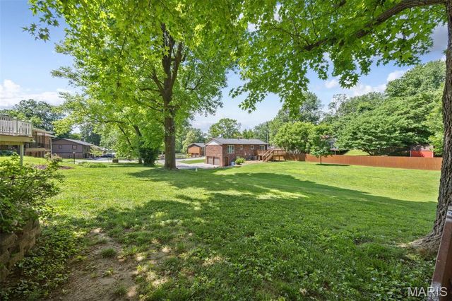 2103 Golfview Drive, Collinsville, IL 62234