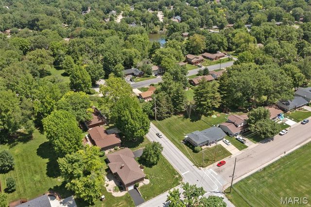 2103 Golfview Drive, Collinsville, IL 62234