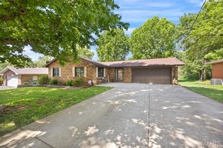 2103 Golfview Drive, Collinsville, IL 62234