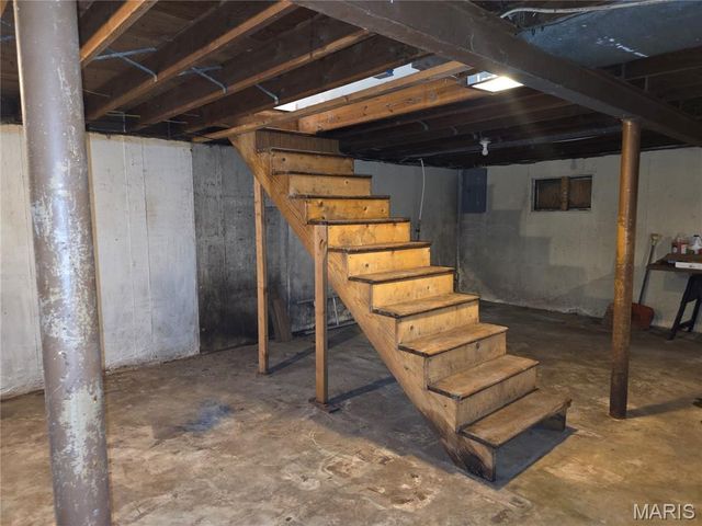 3937 SHIRLEY AVENUE, St Louis, MO 63121