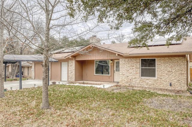 2114 Bel Air DR, Taylor, TX 76574
