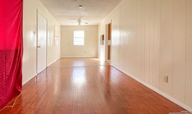 506 W Inez, Beeville, TX 78102