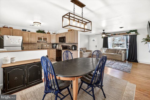 106 HARVARD RD, Hagerstown, MD 21742