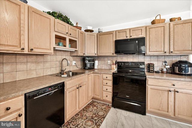 106 HARVARD RD, Hagerstown, MD 21742