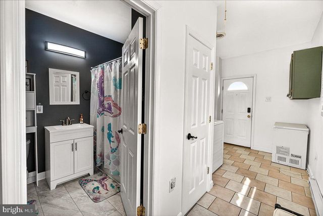106 HARVARD RD, Hagerstown, MD 21742