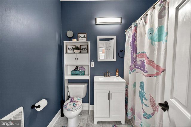 106 HARVARD RD, Hagerstown, MD 21742
