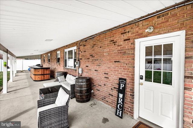 106 HARVARD RD, Hagerstown, MD 21742