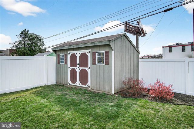 106 HARVARD RD, Hagerstown, MD 21742