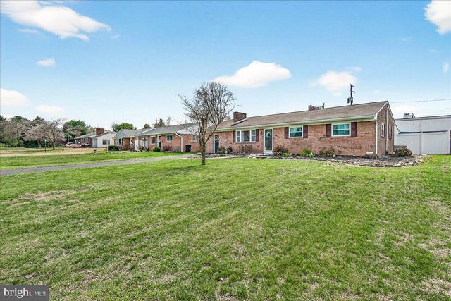 106 HARVARD RD, Hagerstown, MD 21742