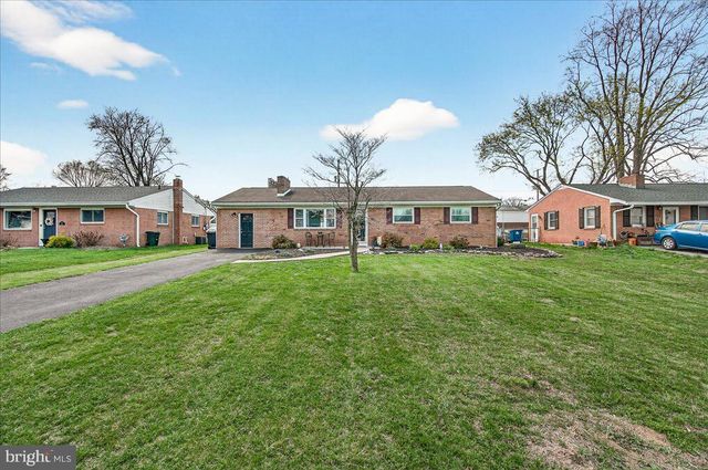 106 HARVARD RD, Hagerstown, MD 21742
