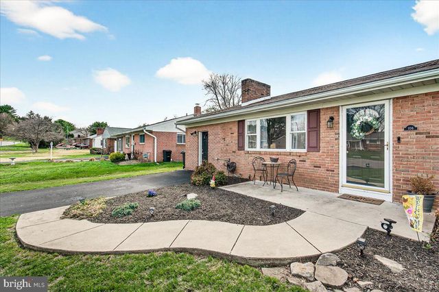 106 HARVARD RD, Hagerstown, MD 21742
