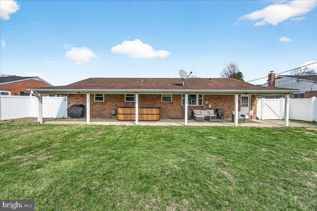 106 HARVARD RD, Hagerstown, MD 21742