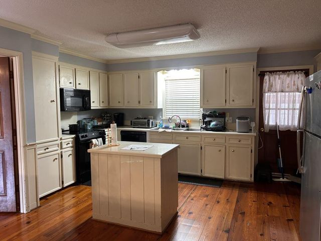 755 Brewton Street, Orangeburg, SC 29115