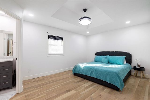 9118 Robinson Street, Overland Park, KS 66212