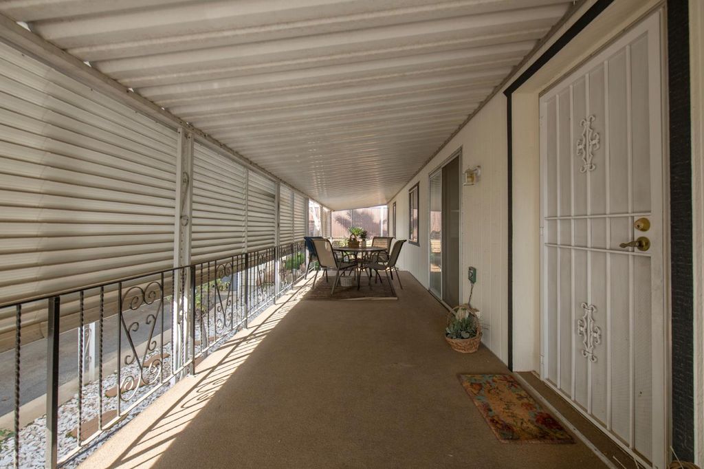 Image 5 of property listing at 2706 W Ashlan Avenue # 48, Fresno, CA 93705