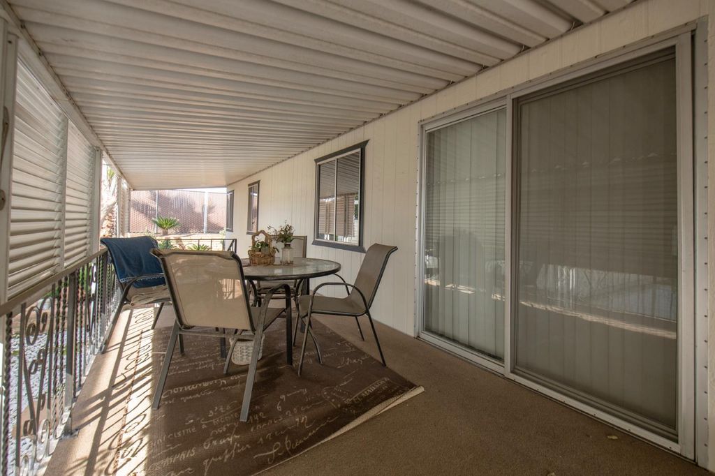 Image 7 of property listing at 2706 W Ashlan Avenue # 48, Fresno, CA 93705