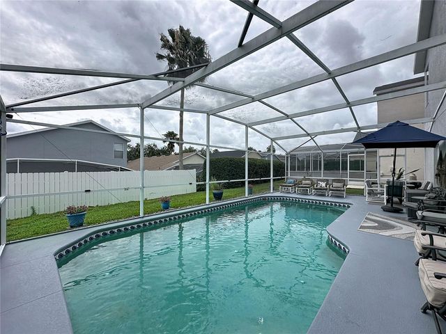 208 CASTLEMAIN CIRCLE, Davenport, FL 33897