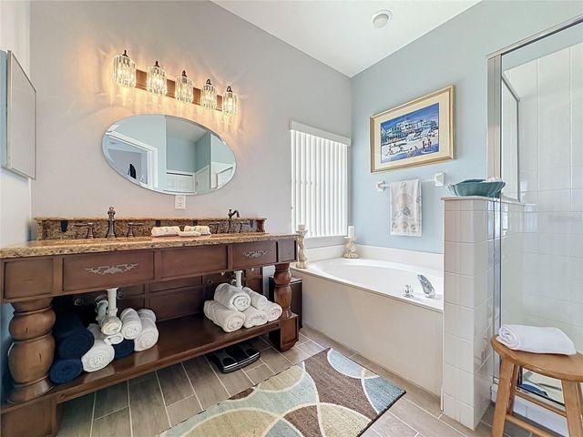 208 CASTLEMAIN CIRCLE, Davenport, FL 33897