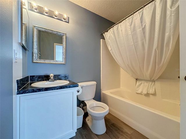208 CASTLEMAIN CIRCLE, Davenport, FL 33897