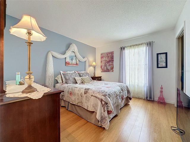 208 CASTLEMAIN CIRCLE, Davenport, FL 33897