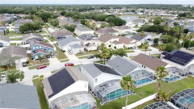 208 CASTLEMAIN CIRCLE, Davenport, FL 33897