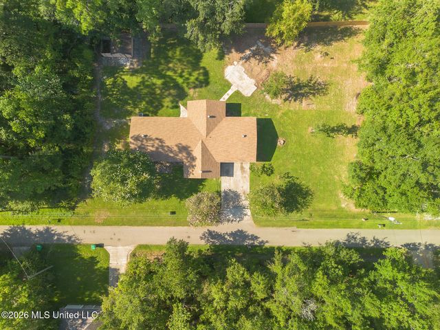 225 Trout Street, Waveland, MS 39576