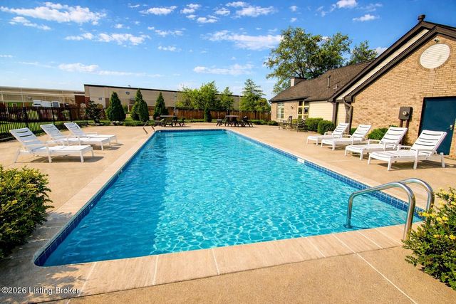10504 Southern Meadows Dr APT 101, Louisville, KY 40241