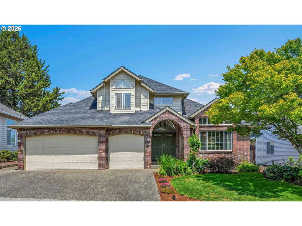 565 Ne LENOX St, Hillsboro, OR 97124