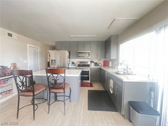 4194 Greenpoint Street, Las Vegas, NV 89147