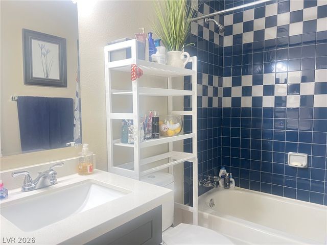 4194 Greenpoint Street, Las Vegas, NV 89147