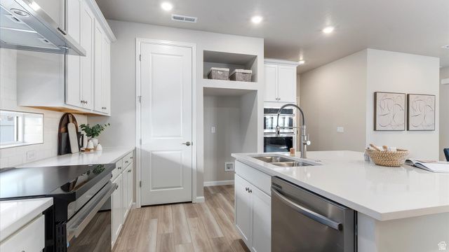 6154 W SPARROW VIEW DR, South Jordan, UT 84009