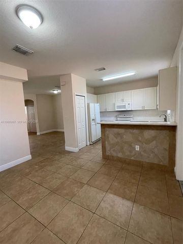 24063 SW 109th Ave, Homestead, FL 33032