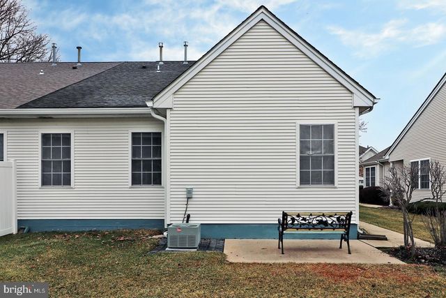 265 MEADOWLARK DR, Hamilton, NJ 08690