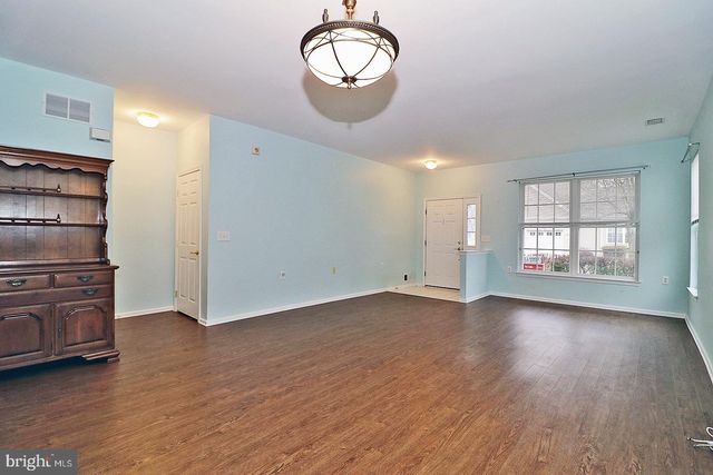 265 MEADOWLARK DR, Hamilton, NJ 08690