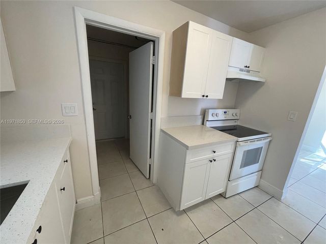 240 NE 23rd St 240, Pompano Beach, FL 33060