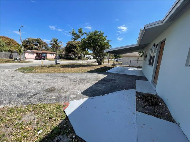 240 NE 23rd St 240, Pompano Beach, FL 33060