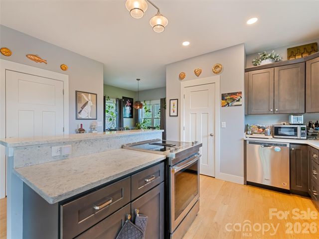 221 Northside Street, Canton, NC 28716