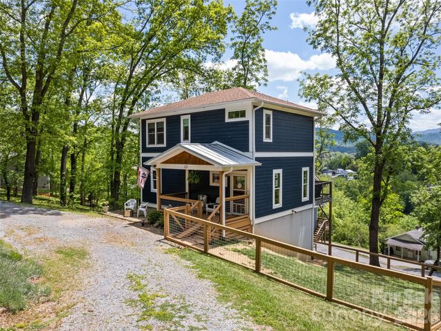 221 Northside Street, Canton, NC 28716