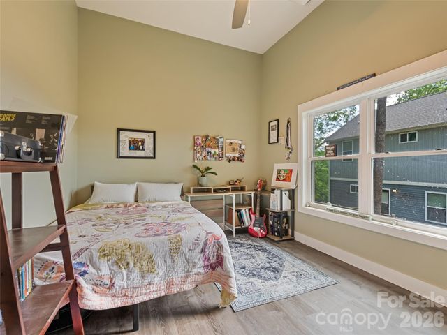 221 Northside Street, Canton, NC 28716