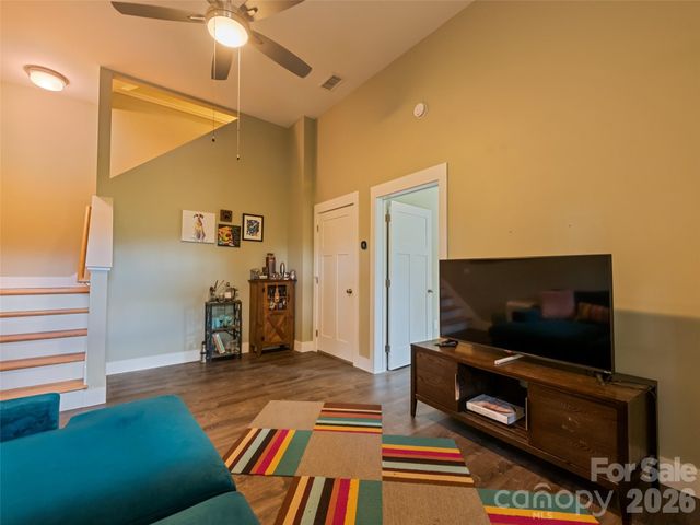 221 Northside Street, Canton, NC 28716