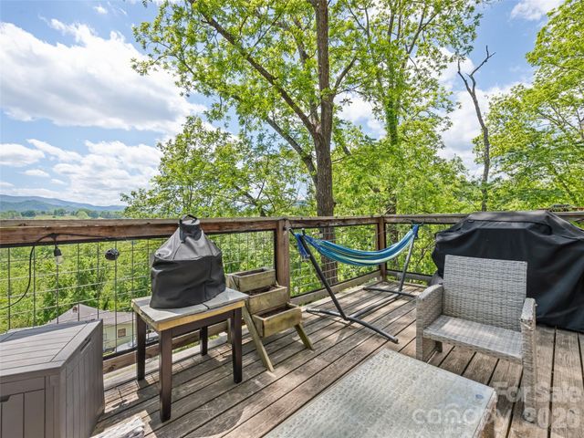 221 Northside Street, Canton, NC 28716