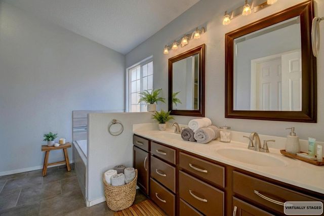 5588 Mansfield Place NW, Albuquerque, NM 87114