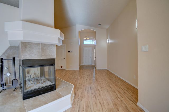 5588 Mansfield Place NW, Albuquerque, NM 87114