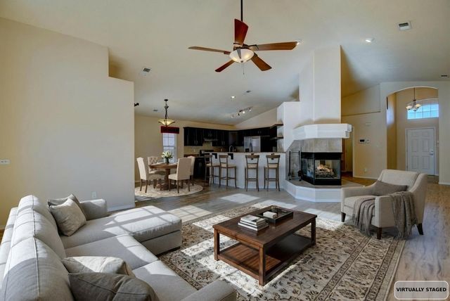 5588 Mansfield Place NW, Albuquerque, NM 87114