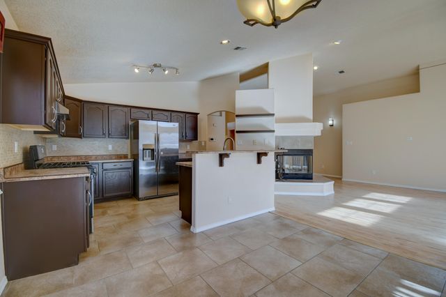 5588 Mansfield Place NW, Albuquerque, NM 87114