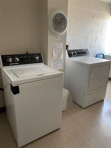 1001 Grandview Ave 701, Bridgeville, PA 15017