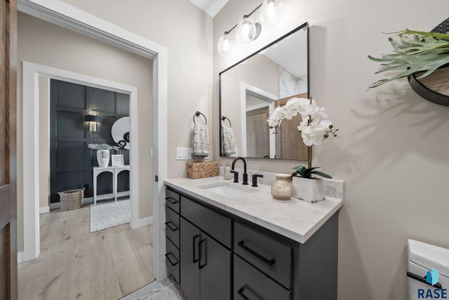 1628 N Rosemary Ave Avenue, Sioux Falls, SD 57110