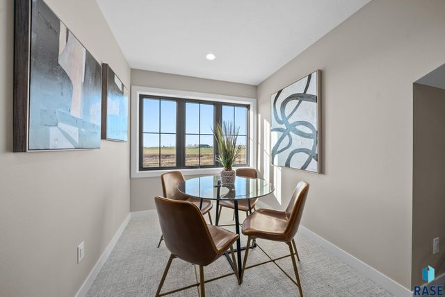 1628 N Rosemary Ave Avenue, Sioux Falls, SD 57110