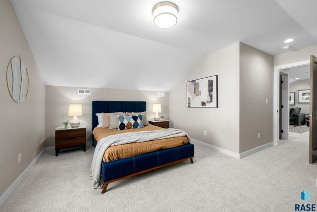 1628 N Rosemary Ave Avenue, Sioux Falls, SD 57110