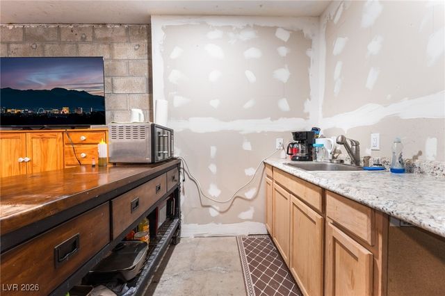 1920 Bowman Road, Logandale, NV 89021